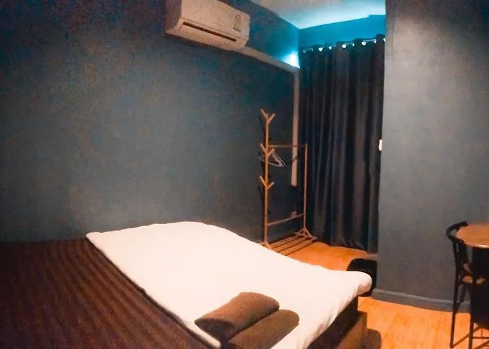 Airport House Бангкок